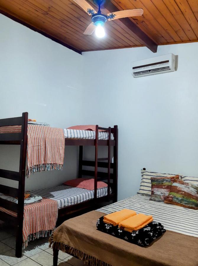 Suite Pe Na Areia- Espaco Independente Na Praia Do Curral Com Localizacao Privilegiada - Simplicidade E Comodidade Com O Por Do Sol Mais Lindo De Ilhabela - Melhor Custo Beneficio Para Ate 4 Pessoas , Na Av Jose Pacheco Do Nascimento Nº 7682 外观 照片