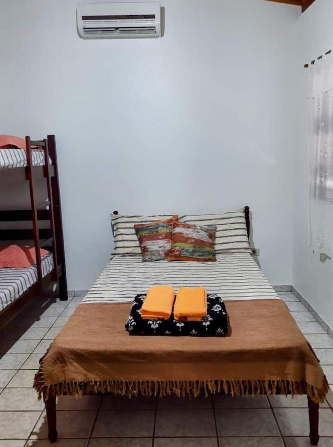 Suite Pe Na Areia- Espaco Independente Na Praia Do Curral Com Localizacao Privilegiada - Simplicidade E Comodidade Com O Por Do Sol Mais Lindo De Ilhabela - Melhor Custo Beneficio Para Ate 4 Pessoas , Na Av Jose Pacheco Do Nascimento Nº 7682 外观 照片