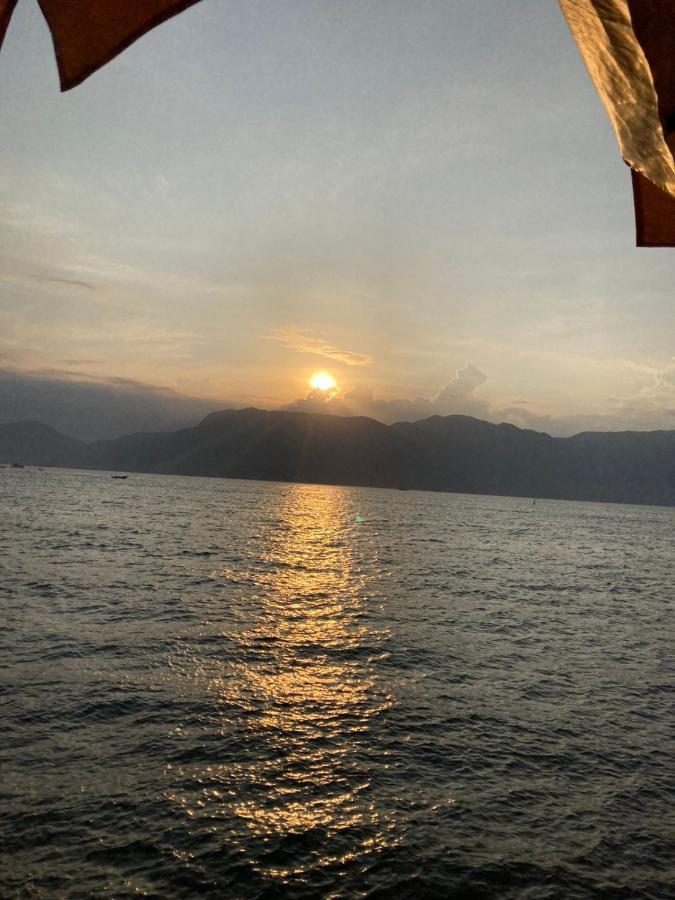 Suite Pe Na Areia- Espaco Independente Na Praia Do Curral Com Localizacao Privilegiada - Simplicidade E Comodidade Com O Por Do Sol Mais Lindo De Ilhabela - Melhor Custo Beneficio Para Ate 4 Pessoas , Na Av Jose Pacheco Do Nascimento Nº 7682 外观 照片